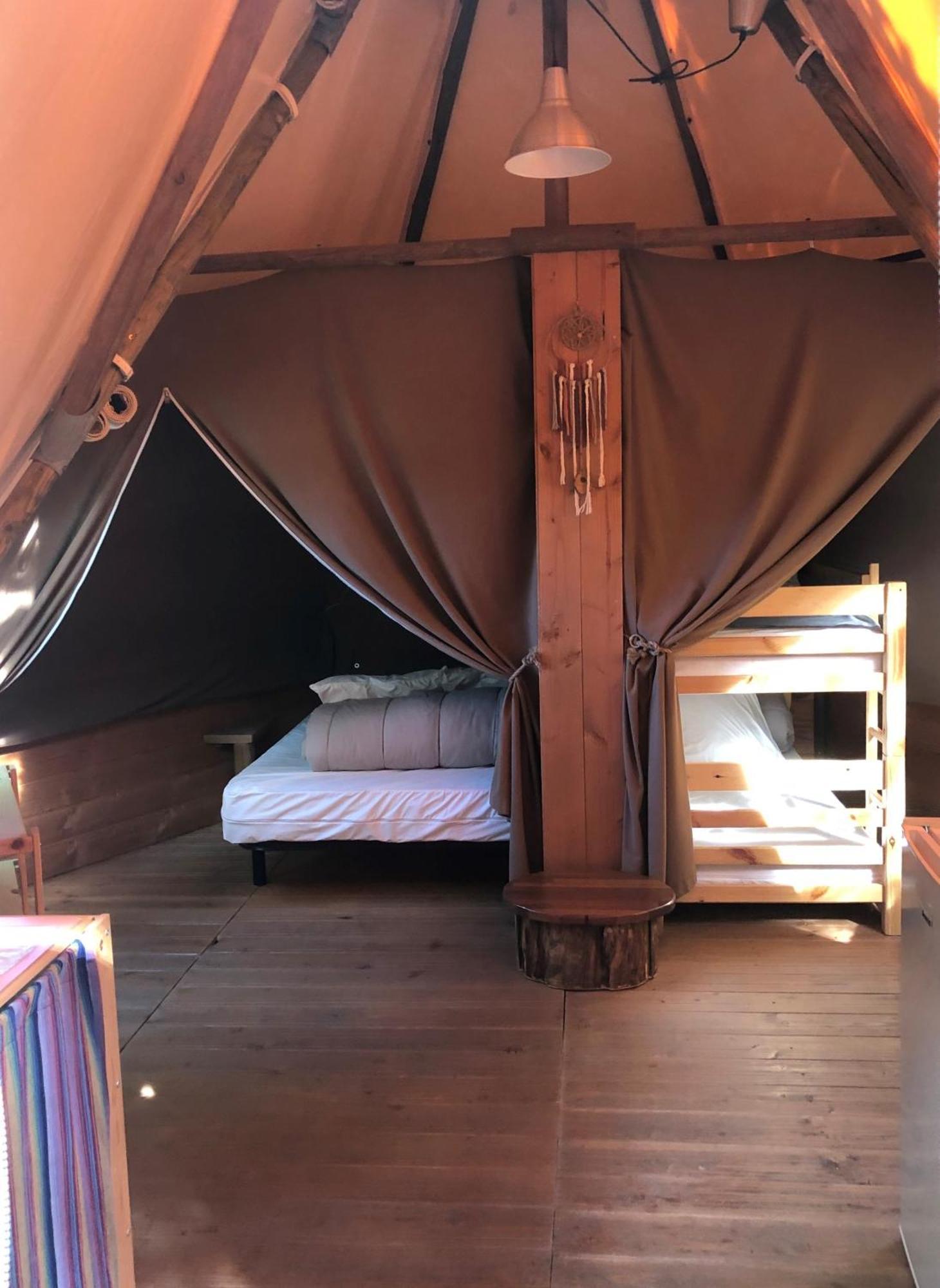 Camping La Châtaigneraie Gravieres Quarto foto